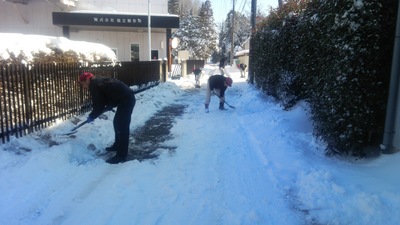 雪かき風景.JPGのサムネール画像