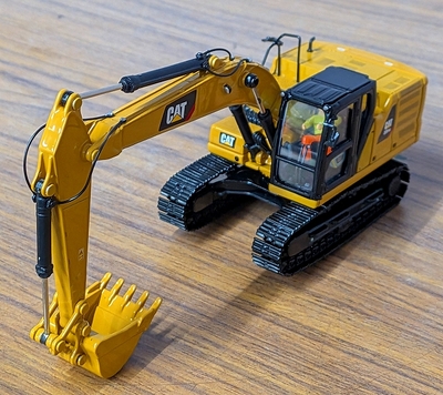 CAT320GC-1.jpg